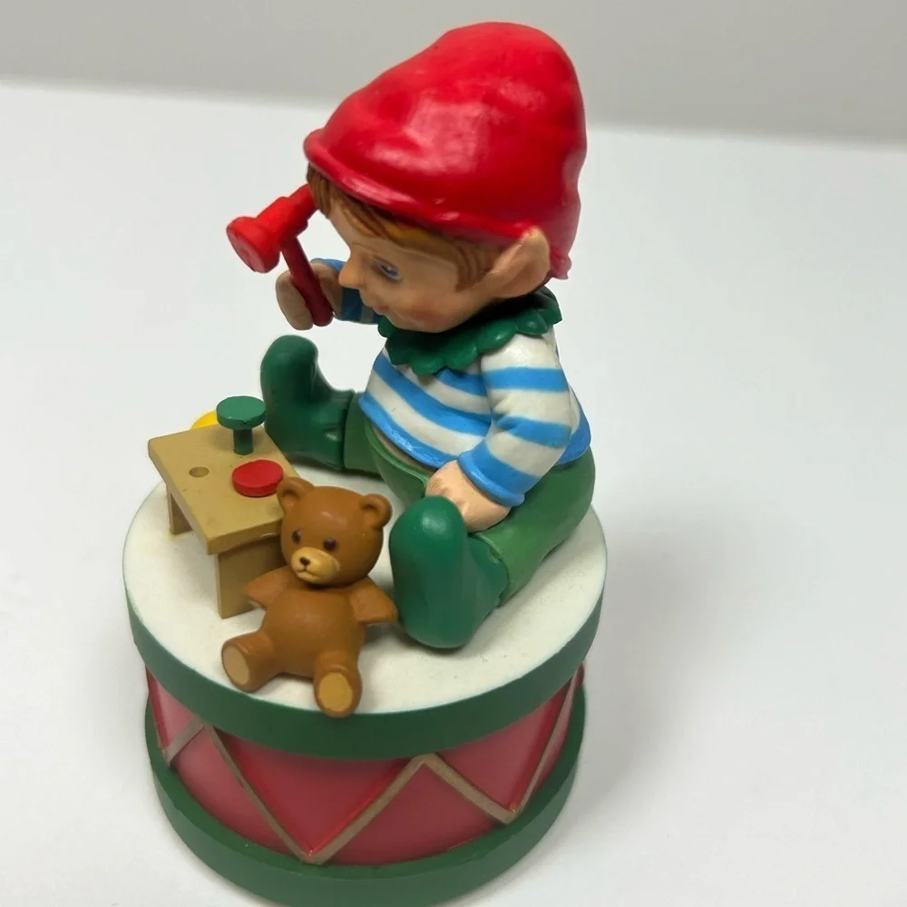 Vintage Enesco 1986 Christmas Small World of Music Box Toy Shop Technician